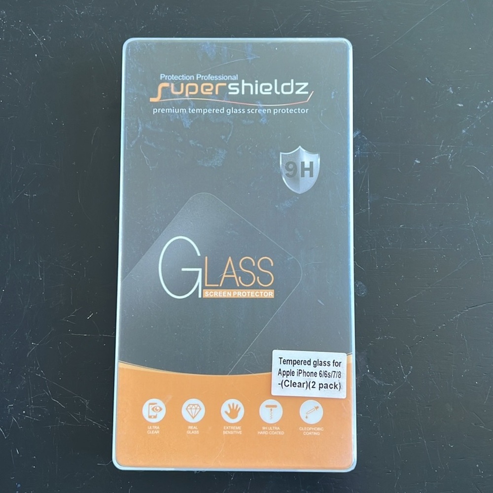 Screen Protector Kit with Cleaning Wipes and Guide